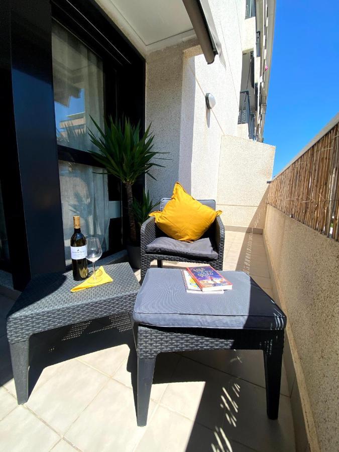M & B Beach Apartment Валенсия Экстерьер фото