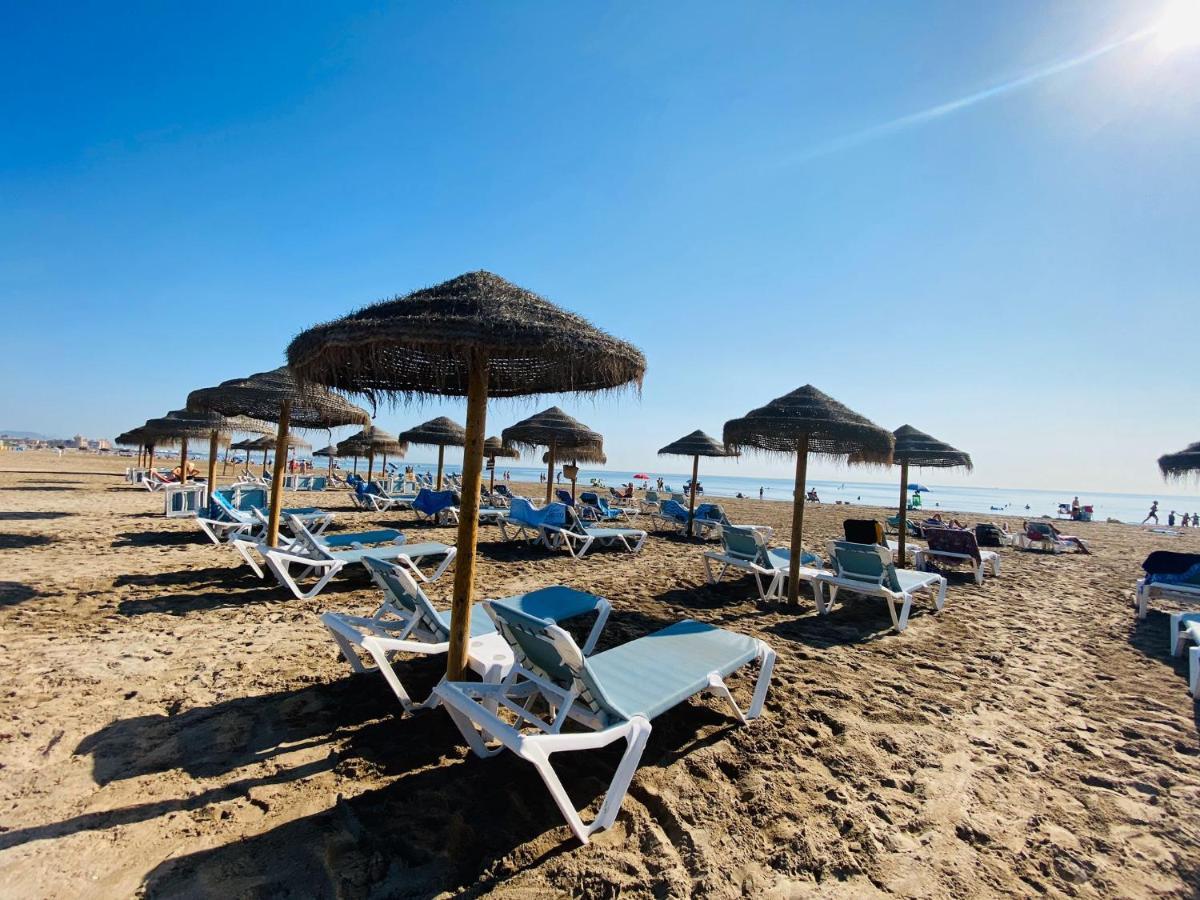 M & B Beach Apartment Валенсия Экстерьер фото
